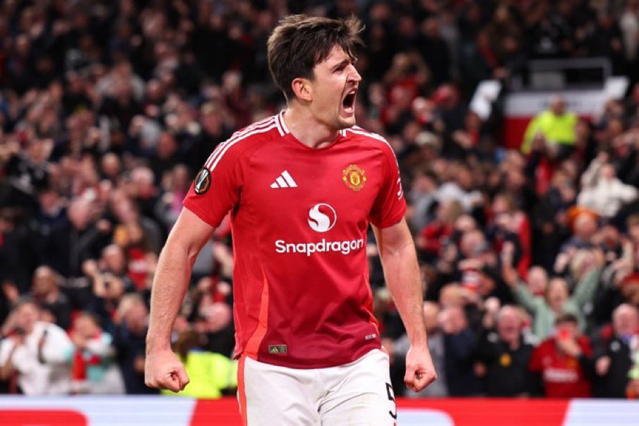 - Perte de Brassard 
- Perdu sa place de titulaire 
- N’a rien dit et a attendu son opportunité 
- Toute la planète football et même les supporters de United se sont moqués de lui

Maguire aura mon respect à vie, la plus grosse mentalité de l’histoire de ce sport.