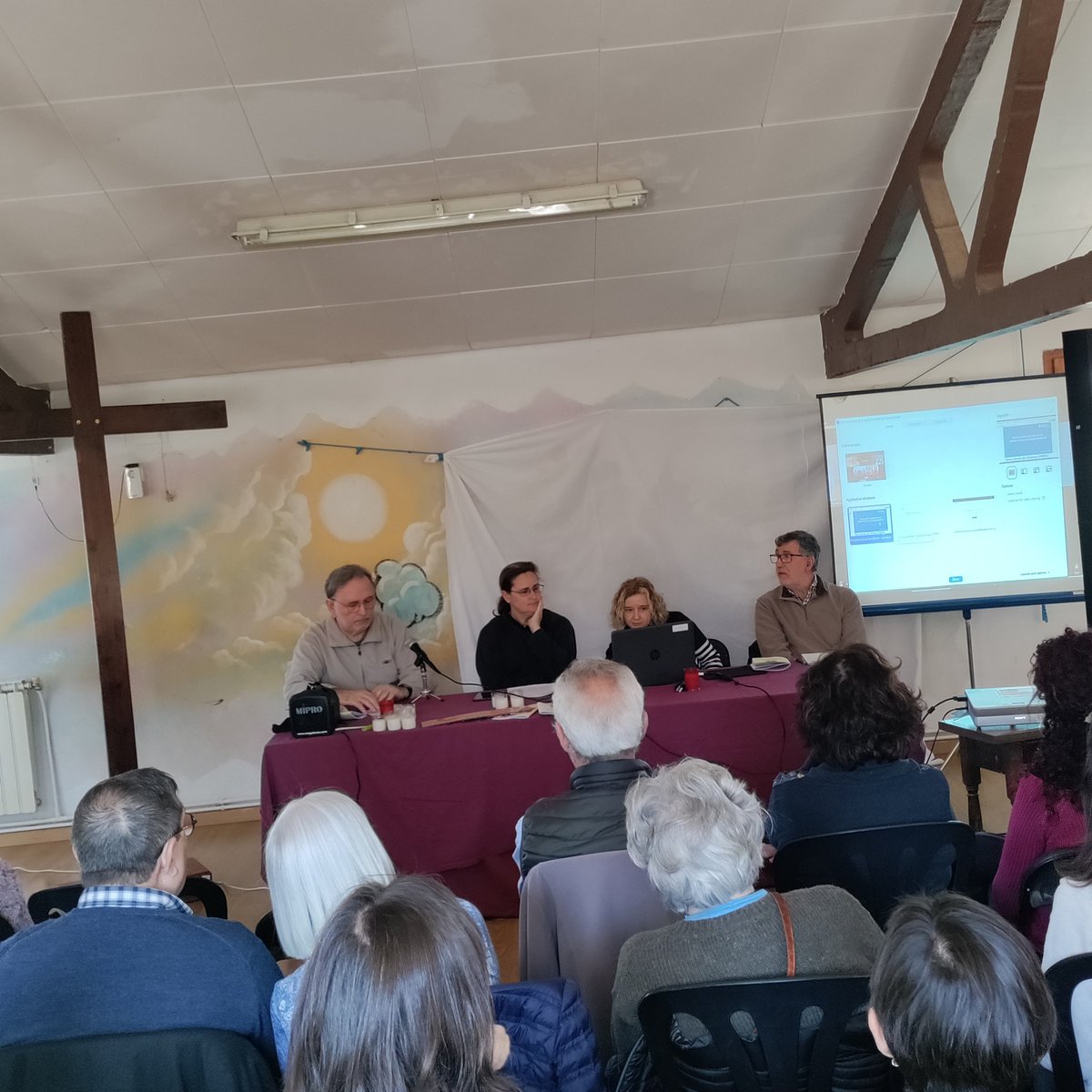 ACOcat's tweet photo. Avui #DivendresSant a la #PasquaACO amb la xerrada de @miriam_feu @caritasbcn sobre desigualtats socials: de la indeferència a la transformació. Una ponència que ens convida a passar de l'anàlisi a l'esperança activa com a motor de canvi, de construcció comunitària. https://t.co/hhrQZSfrrj