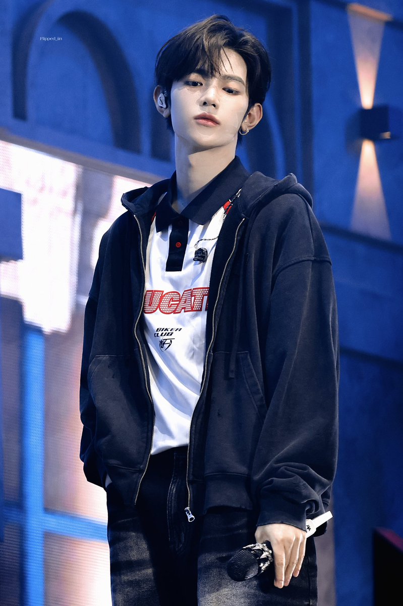 Flipped_iin's tweet photo. 20250418 FANCON

#장하오 #ZHANGHAO #章昊 #ジャンハオ #ZEROBASEONE #제로베이스원 https://t.co/YzWQFJvJZZ