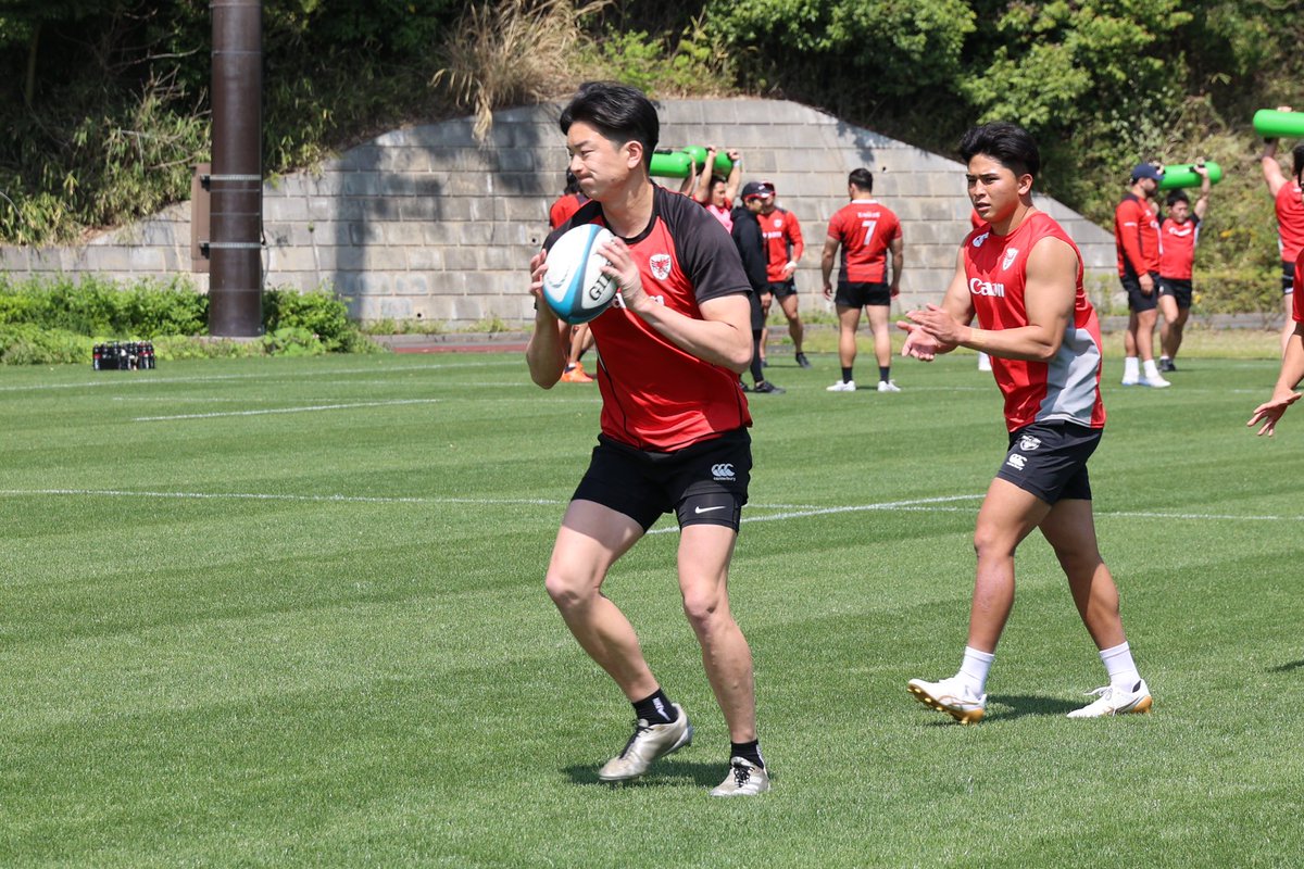 Canon_Eagles's tweet photo. week33 training photo📷

待ちに待った練習試合に向けて気合十分です💪

#横浜キヤノンイーグルス https://t.co/9FwrDQl0Tn