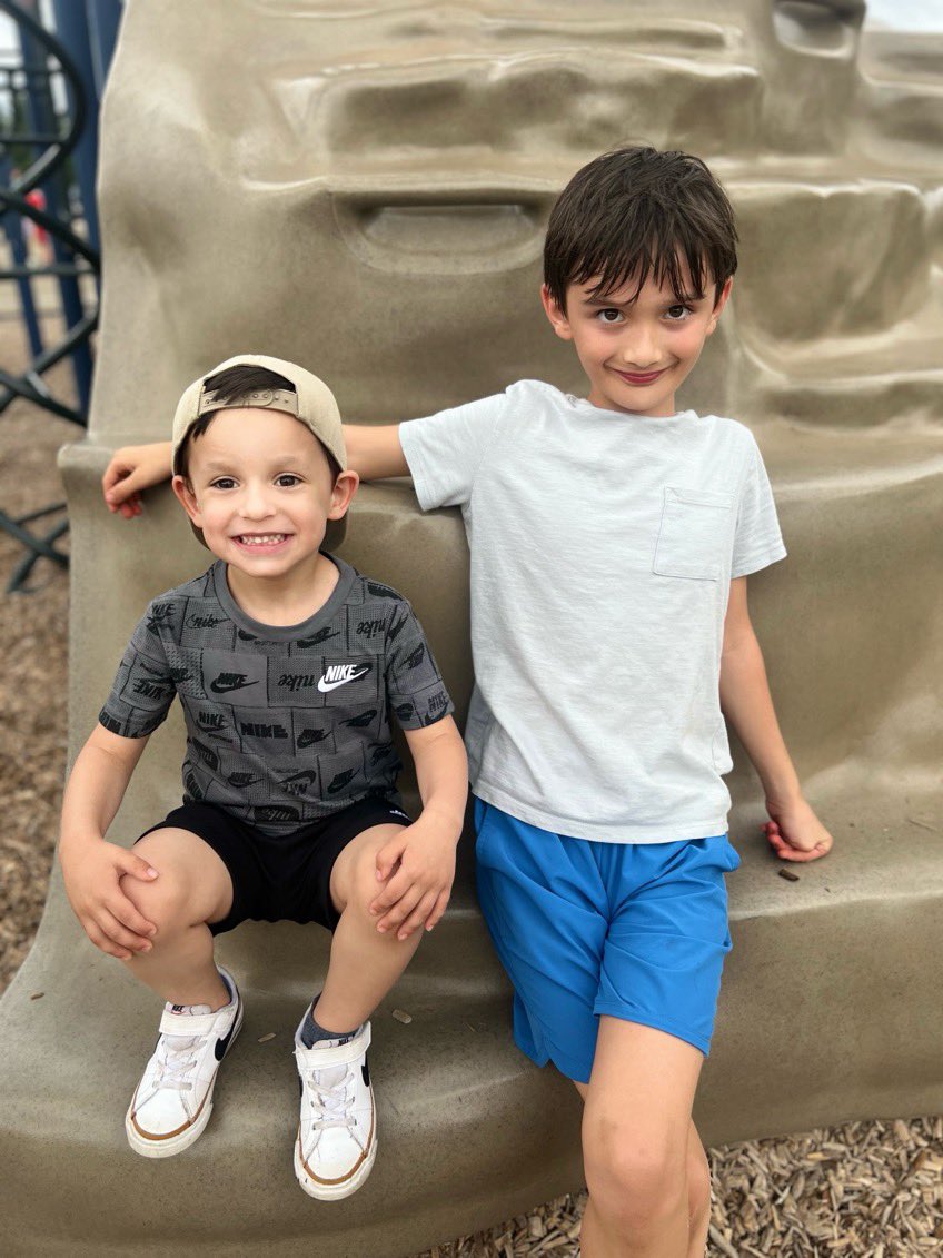 Spring Fling fun! 🦈🩵 #itsworthit <a href="/WoParkSharks/">Worthington Park Elementary School</a>