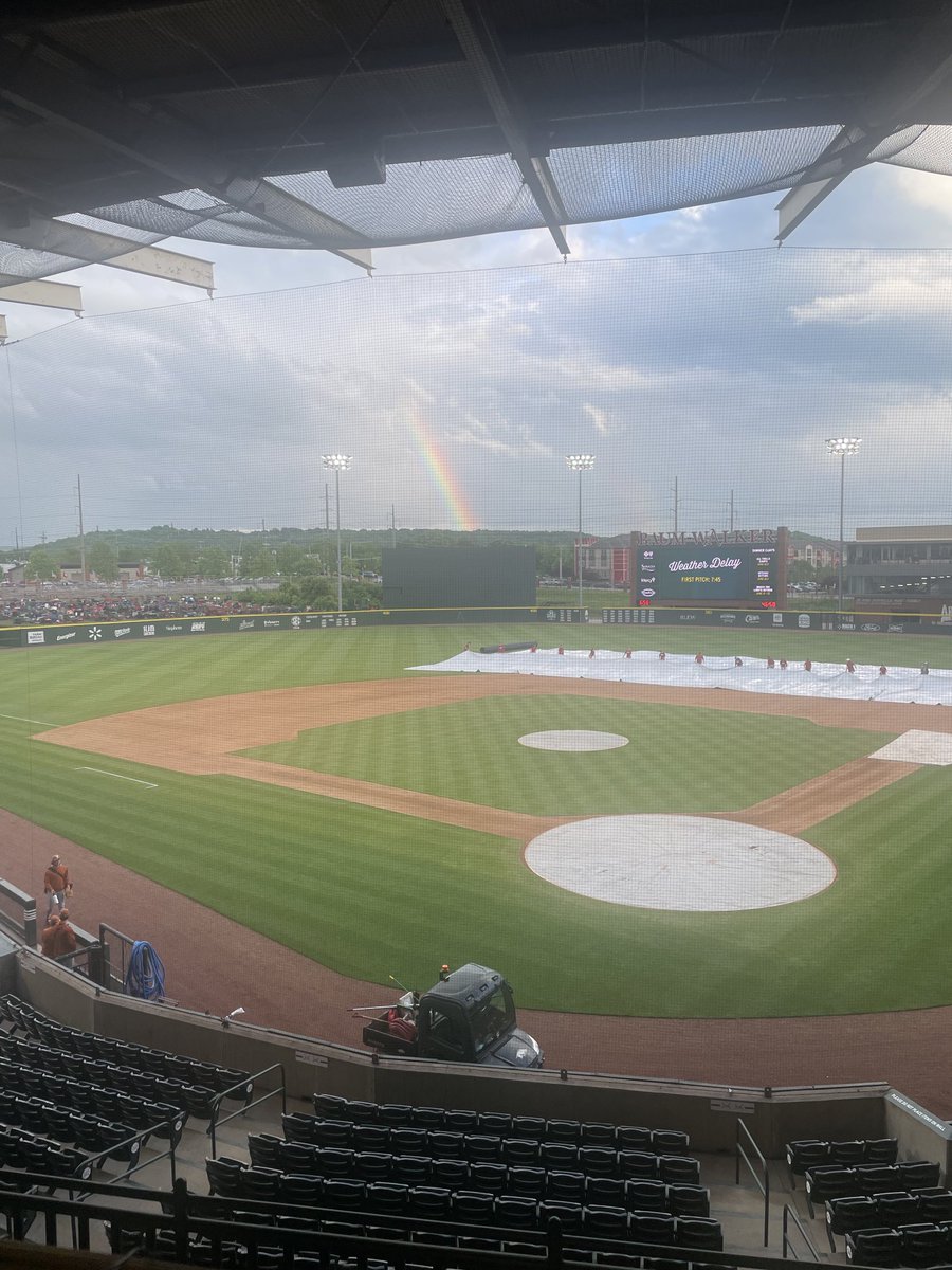Rainbow over Baum Walker ! Lets play ! delay almost over!