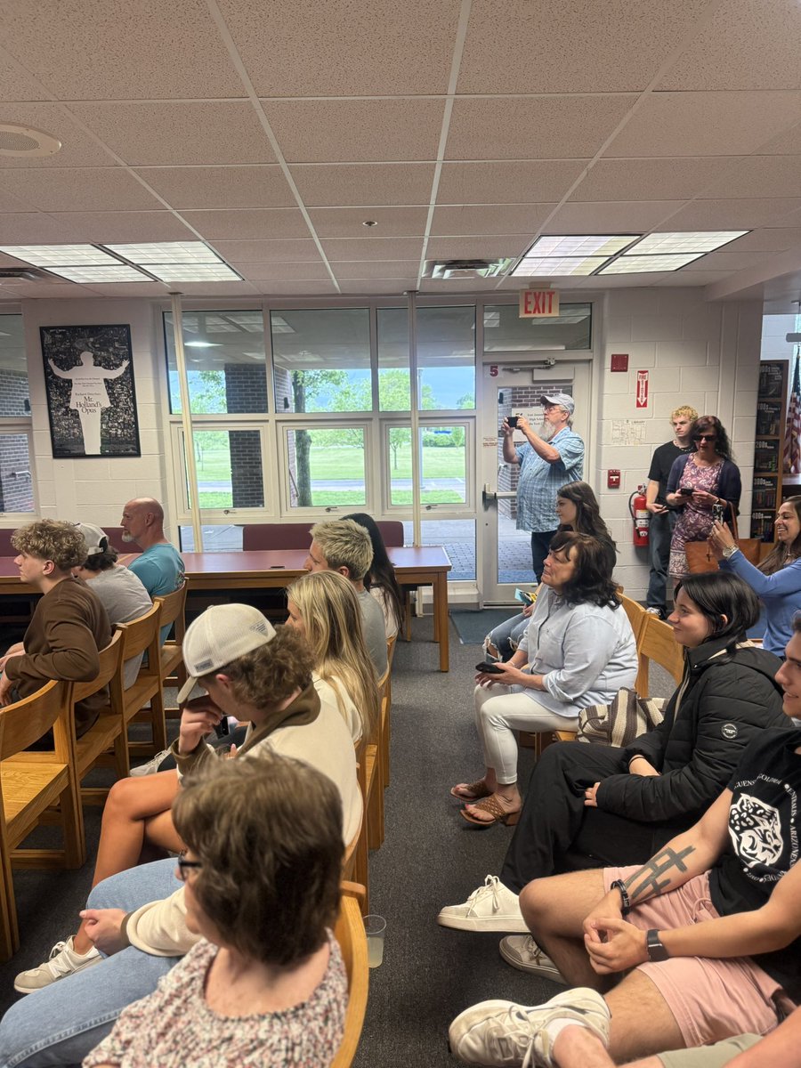 Congrats <a href="/coltcox859/">Colton Cox</a> for signing with Midway to play football and wrestle!! #GoJags