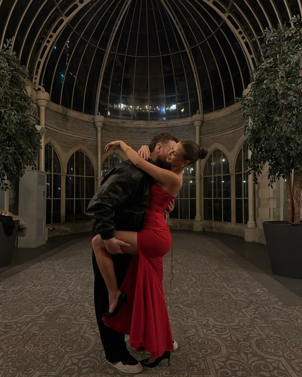 clairebarrd's tweet image. ⠀⠀ ⠀⠀ ⠀⠀ 🏎️ #𝓜ɪᴀᴍɪ𝐑𝐄𝐃 
⠀⠀