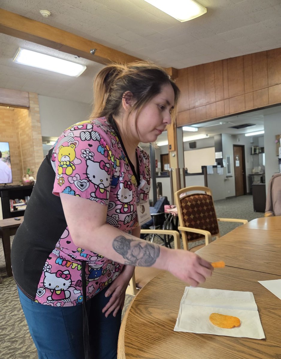 WabassoWellness's tweet image. Taste Test Challenge! 🍽️
We put our taste buds to the test with Ruffle chips! 60% of residents and staff guessed correctly—turns out, the Hot Wings flavor was the tangiest! 😋🔥

#TasteTestChallenge #RuffleChips #FunTimes #GuessingGame