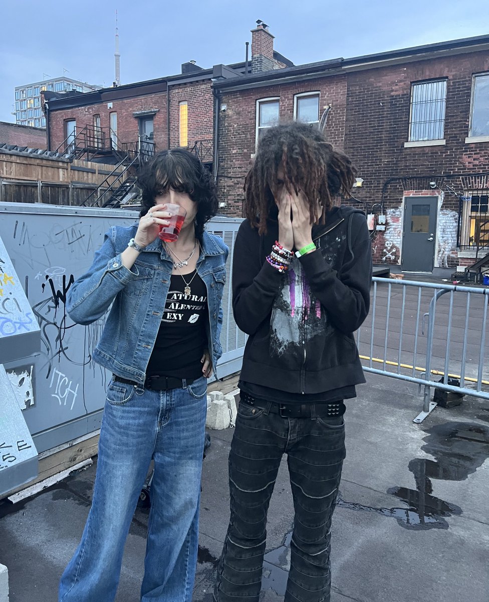 1bronclair's tweet image. yaa