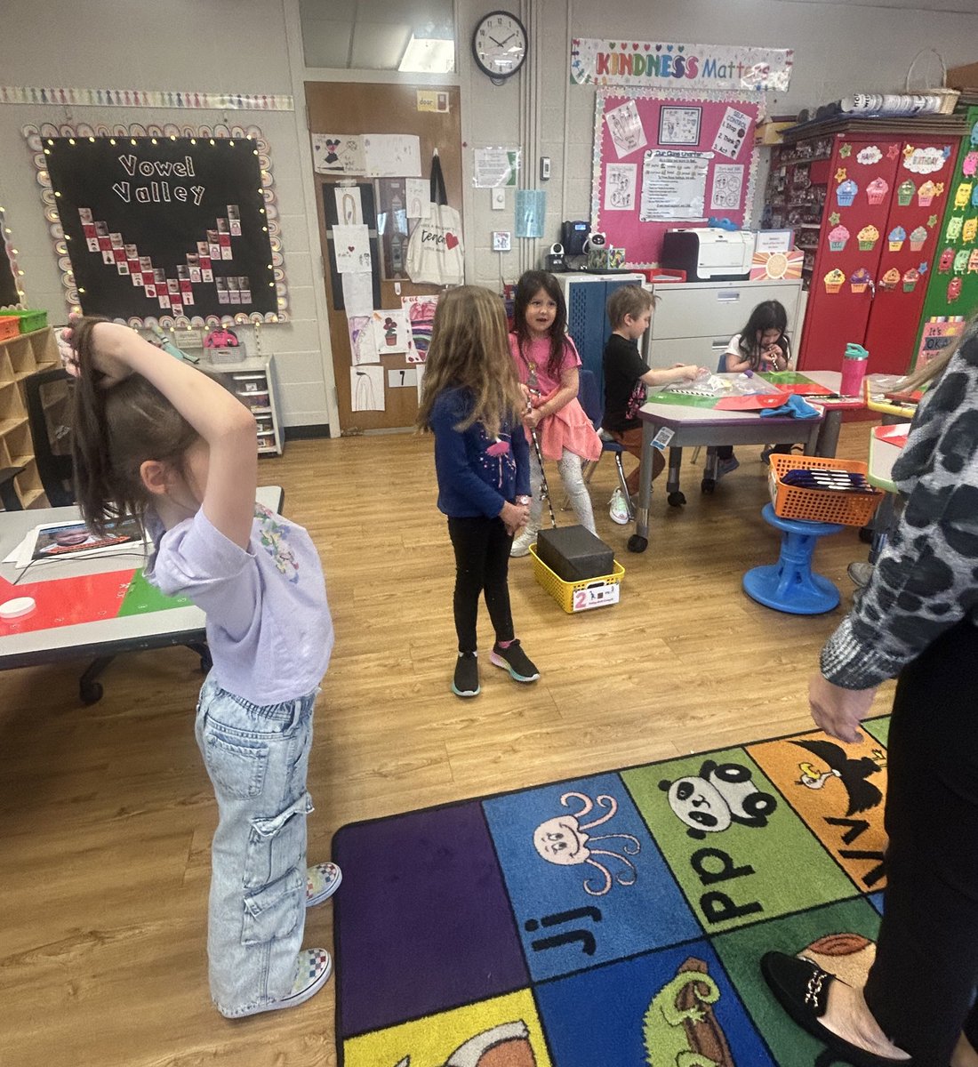 VRS kindergarteners are exploring science through hands-on experiments as they learn about gentle and strong pushes and pulls. A fun and engaging way to bring learning to life!