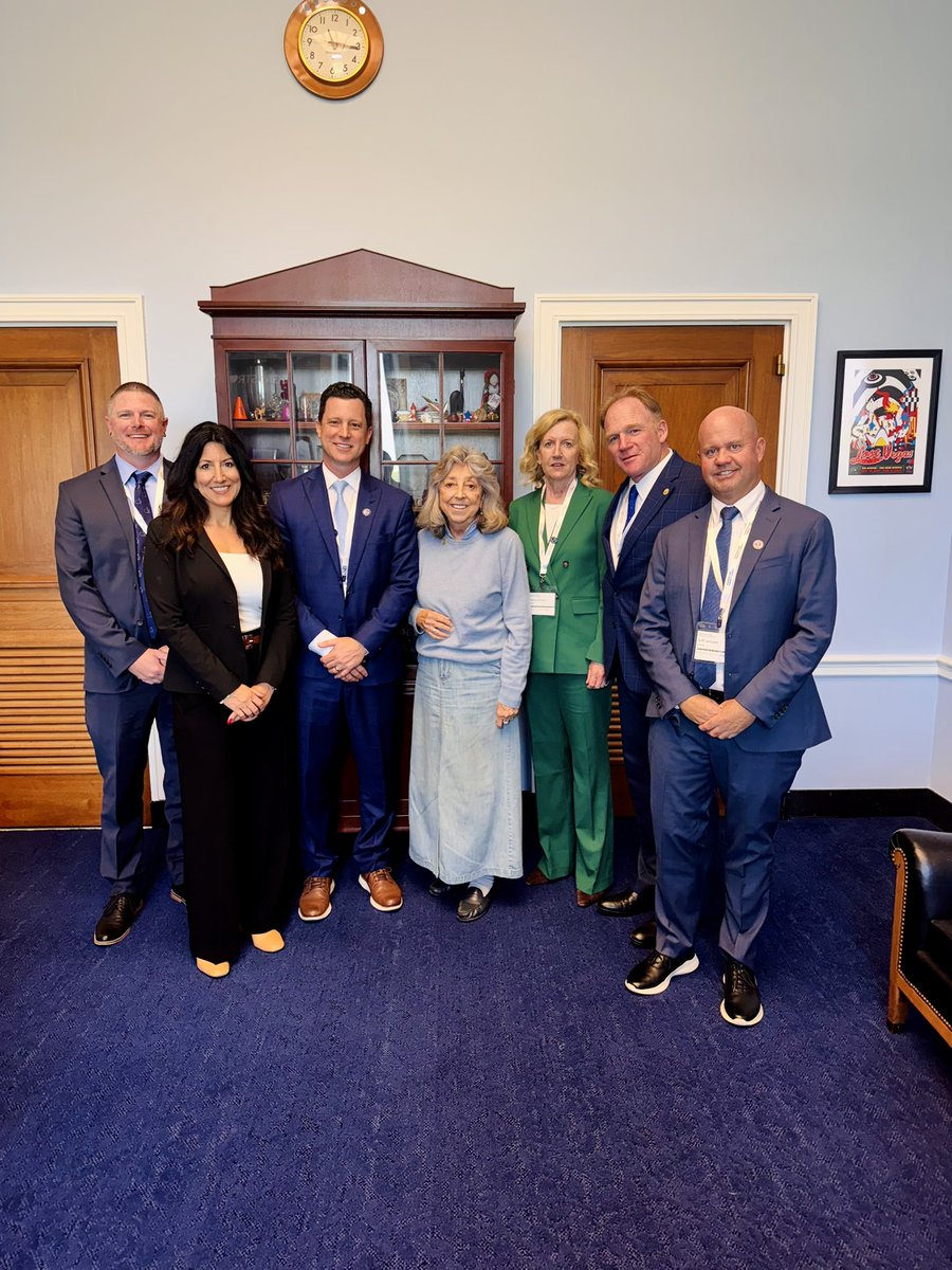 Gina D Rizzi (@gdrizzi) on Twitter photo What a pleasure to meet with <a href="/repdinatitus/">Dina Titus</a> and Jeremy Marsh to discuss topics of importance for the golf industry and our love for the Silver State! #NationalGolfDay What a pleasure to meet with <a href="/repdinatitus/">Dina Titus</a> and Jeremy Marsh to discuss topics of importance for the golf industry and our love for the Silver State! #NationalGolfDay