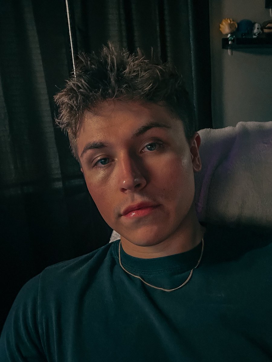 Renndom_'s tweet image. LIVE NOW!!!🟣

Warzone Ranked &amp;amp; Rocket League Ranked! Hurry and get in here cause there’s only so much sexiness I can give out😈

Good vibes, bring the energy💥💥💥

Twitch.tv/Renndom_