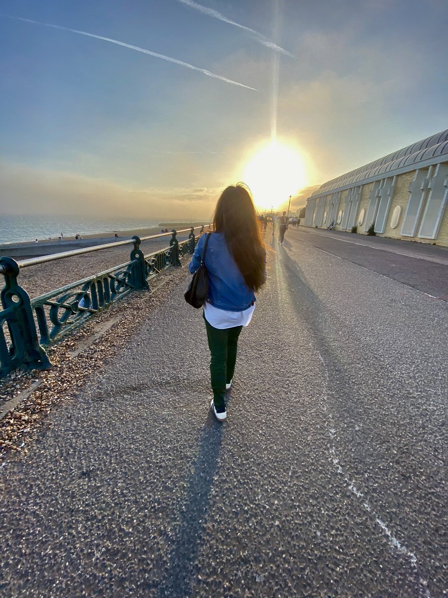 Brighton Beauty (@magicbrighton) on Twitter photo Friday night, hold on tight…
#Brighton #Hove <a href="/ThePhotoHour/">#ThePhotoHour</a> #FridayVibes #FridayFeeling #sunset #sunsetphotography Friday night, hold on tight…
#Brighton #Hove <a href="/ThePhotoHour/">#ThePhotoHour</a> #FridayVibes #FridayFeeling #sunset #sunsetphotography