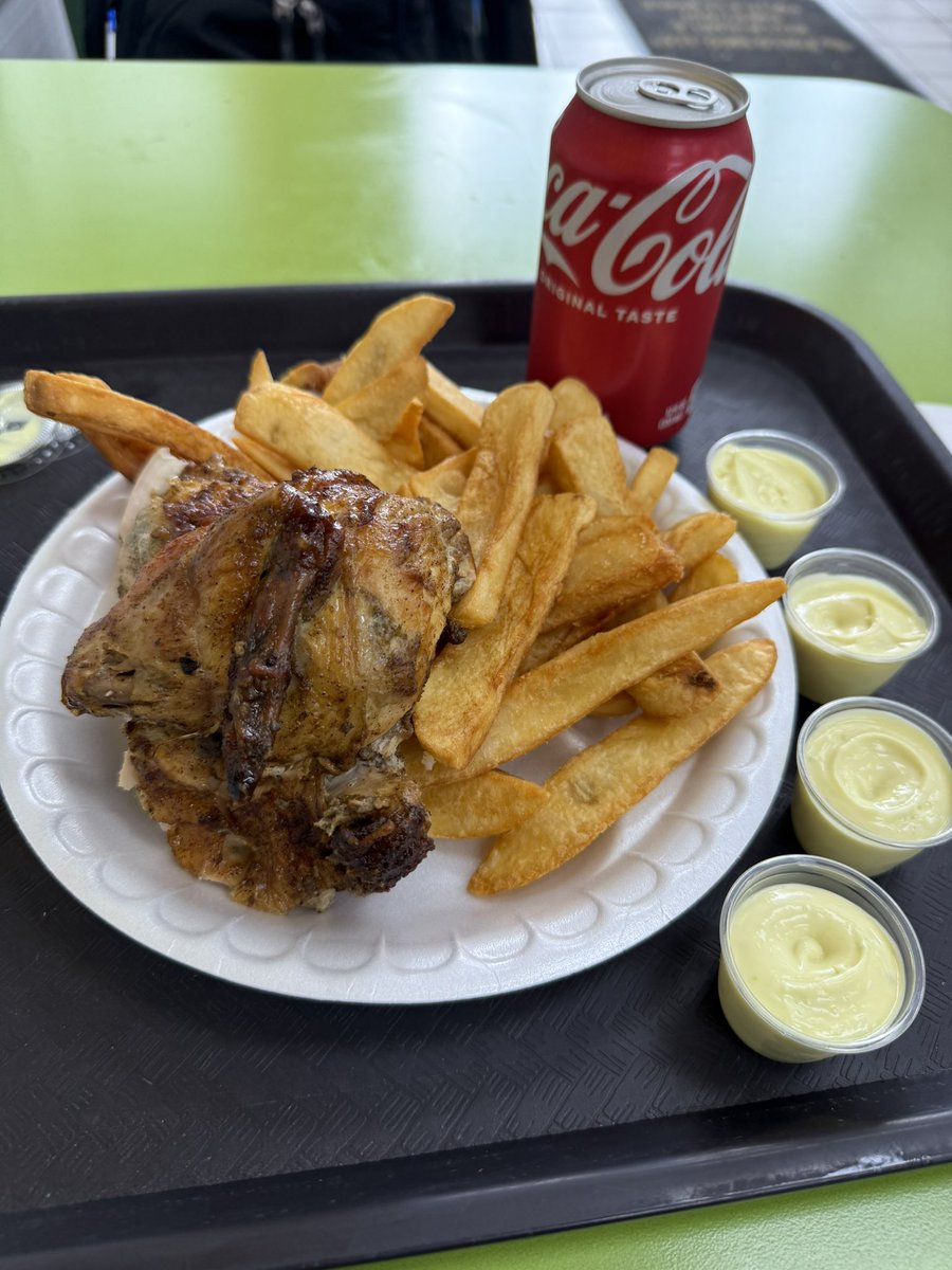 jeremyboone's tweet image. Another great #NationalGolfDay Capitol Hill, East Potomac Park GC and the best chicken in the DC area. @CarolinasGCSA