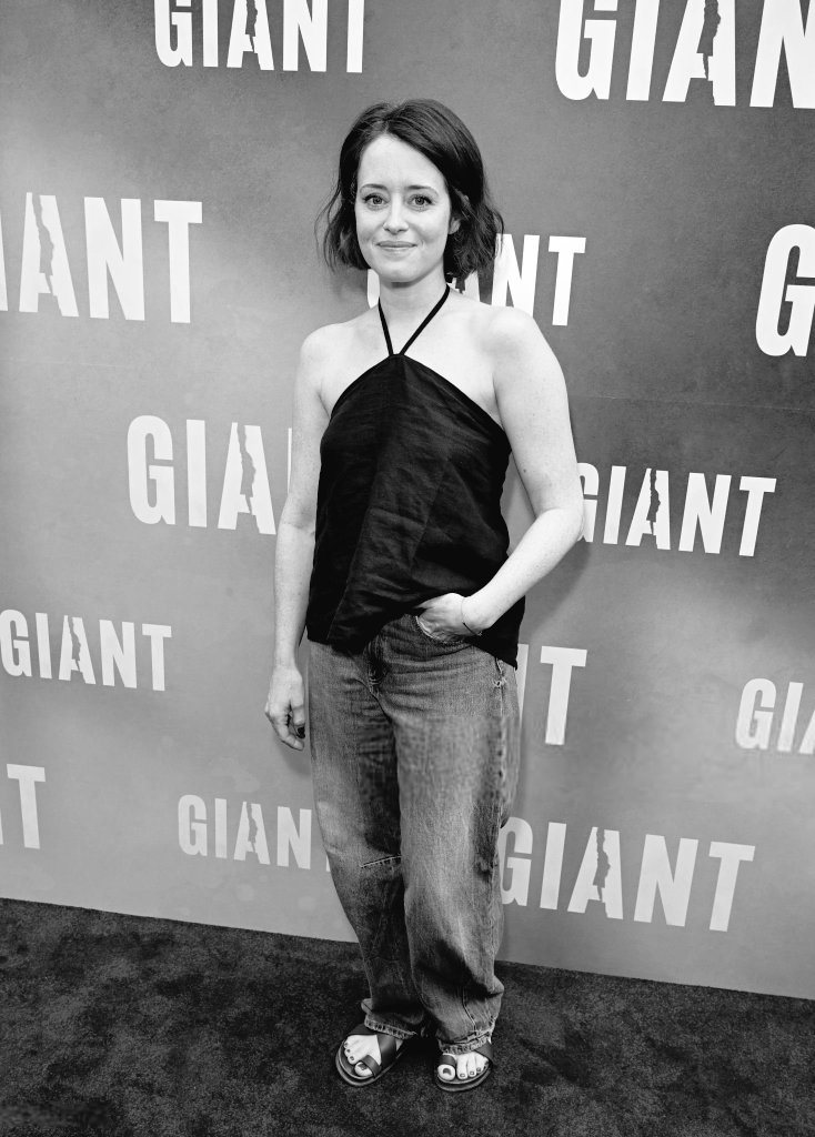 comfortfoy's tweet photo. Claire Foy - May 1, 2025 https://t.co/QmqzUkky21