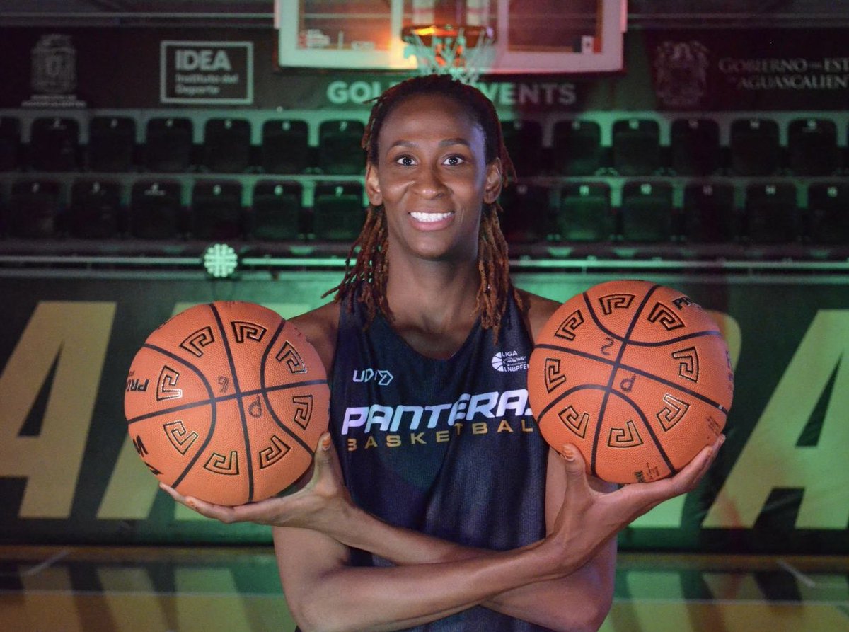 Tenía una ilusión inmensa de afrontar este nuevo reto en una liga nueva y un país desconocido para mi…🇲🇽 pero ahora conociendo de cerca a este club y a toda esta afición, aún tengo muchísimas más ganas de defender esta camiseta! 💪🏾☺️⁣
⁣
¡A por todas hoy! 

#SomosPanteras