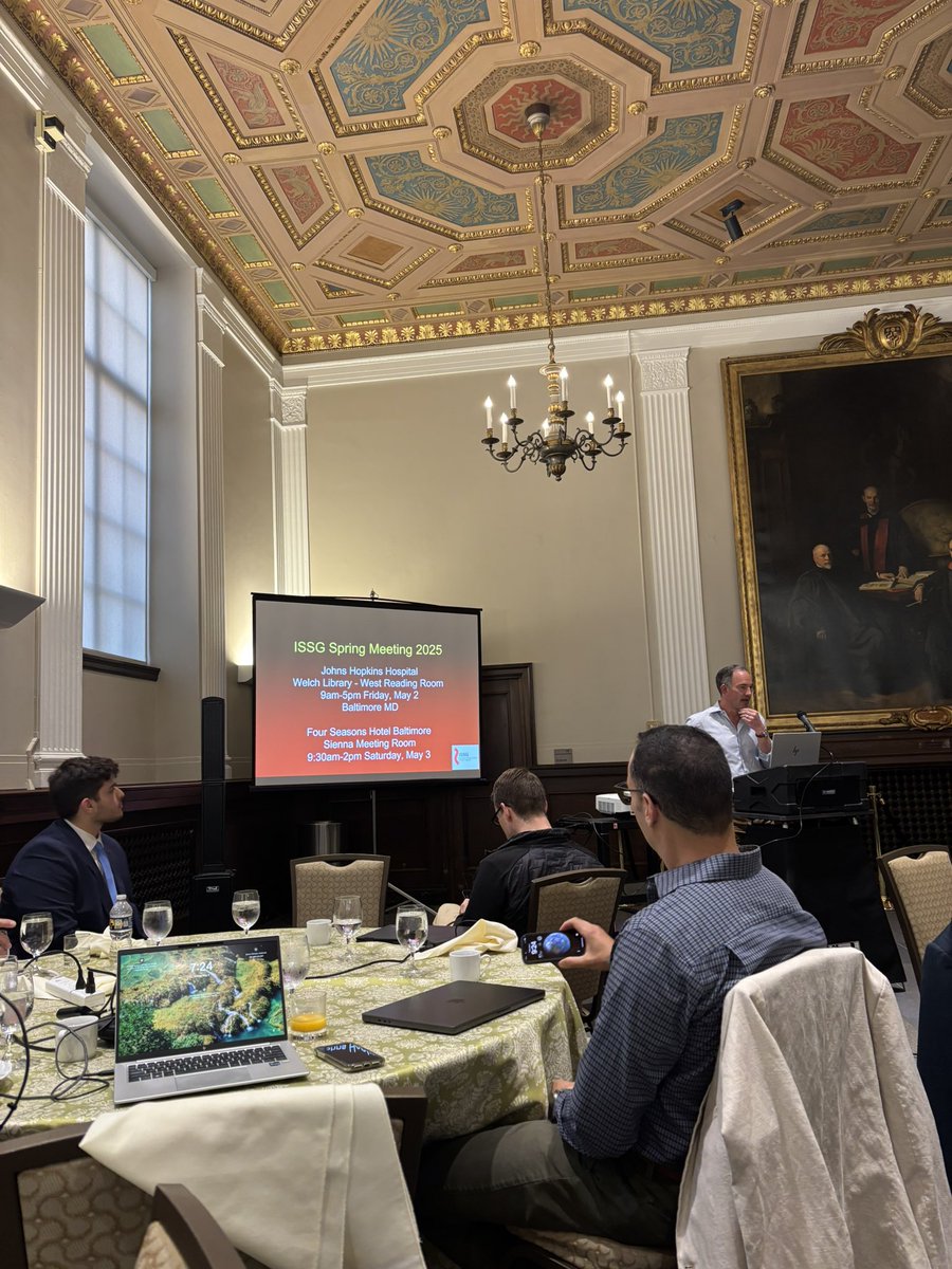 jwyoonspine's tweet image. Amazing first day of #issg spring meeting at a beautiful historic Welch library @HopkinsMedicine #spine #research