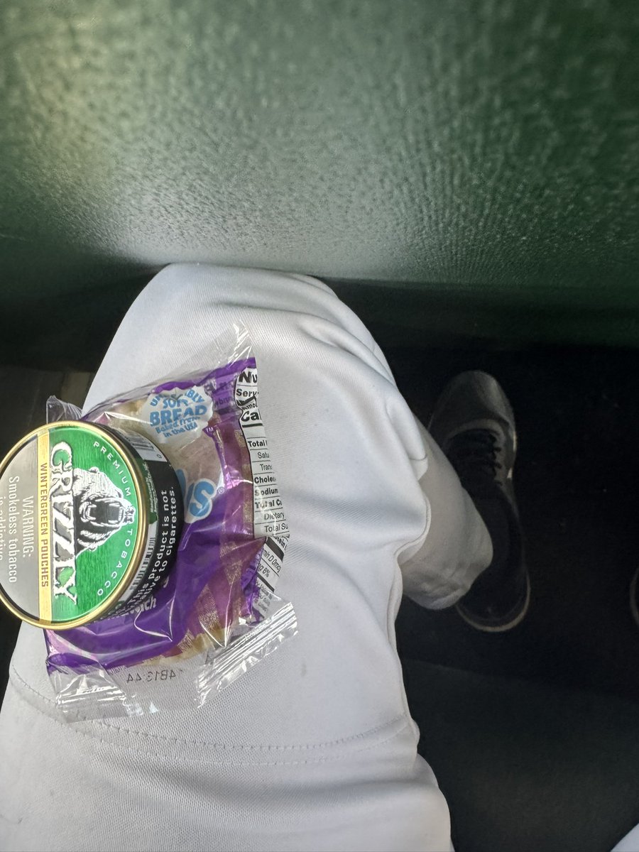 MaxHomasexual's tweet image. School busses suck. Yes it’s game day. Yes I’m the pitching coach. No I have not gave any of my players a dip. #throwstrikes
