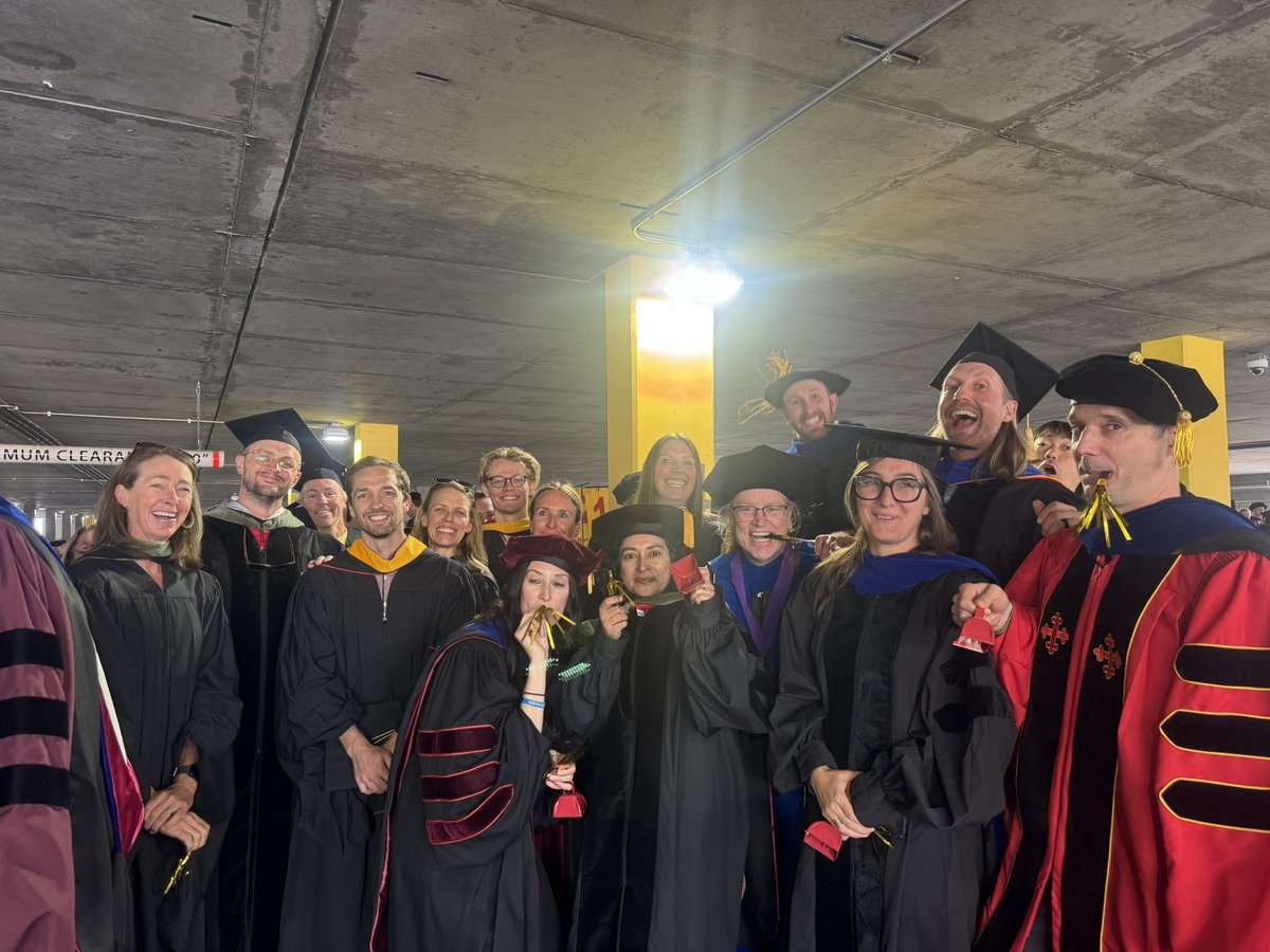 NutritionNerd's tweet photo. HK faculty are ready for graduation with our cowbells and party newsmakers.
I couldnβt pick just one photo. Please zoom in on each of them to find a lot of fantastic photos of my colleagues and I! π
Pride and joy of the @CofHealth right here!
#UtahGrad
#UtahGrad2025 https://t.co/OUj4q49vgO