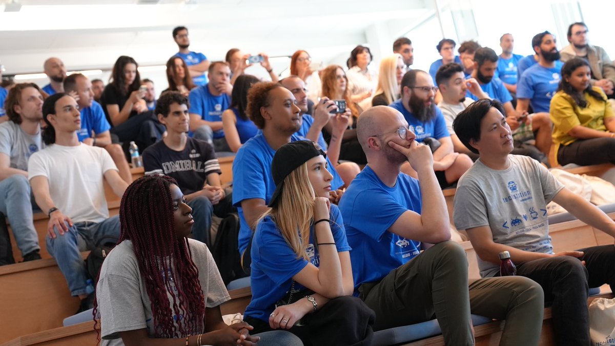 molengeek's tweet image. Top départ 🏁

Le hackaton est lancé ici à Padova 🇮🇹En partenariat avec @TechStationPD, @Techgrounds_NL et @EUErasmusPlus  🇪🇺. Une première journée intense et pleine d’énergie, d’idées et de collaboration. 🤝 Les équipes sont à fond… Et ce n’est que le début ! Rendez-vous demain…