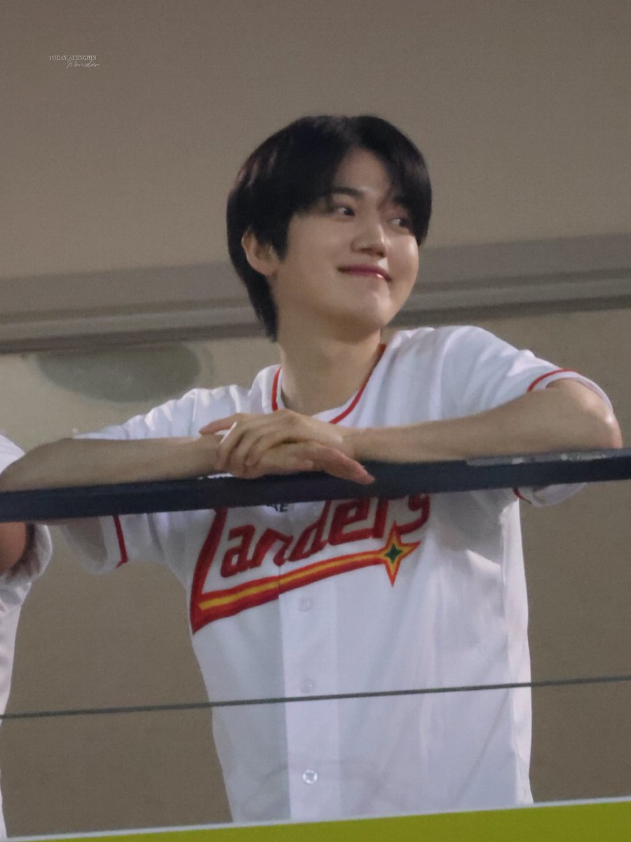 WONDER_950113's tweet image. 250501 SSG 랜더스 #승준 #온앤오프

⚾️🤍🐶