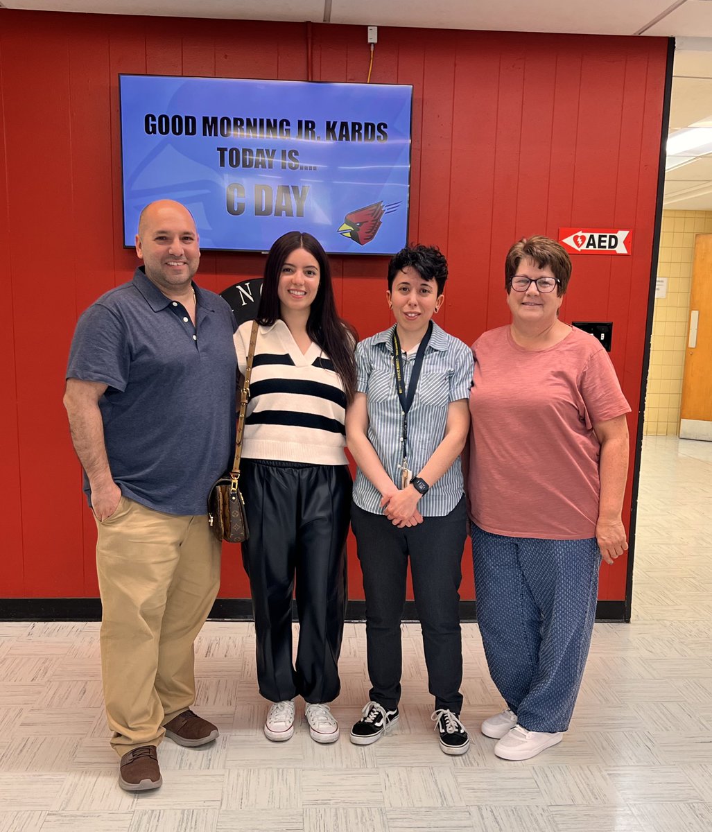 Lucy Demikoff tweet media