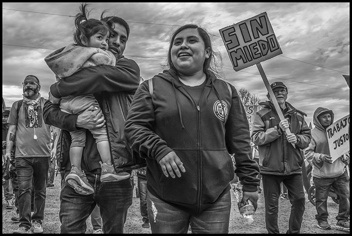 ICE CAN'T ERASE WHAT LELO JUAREZ BUILT
Photoessay by David Bacon
Labornotes, 4/24/25
 labornotes.org/2025/04/ice-ca…