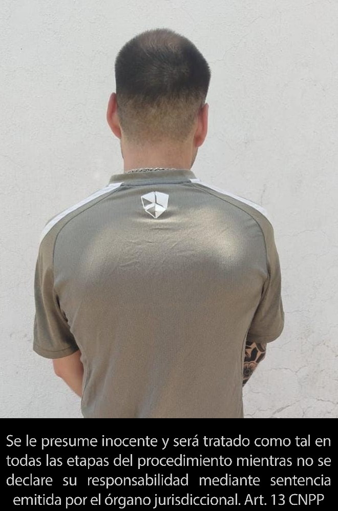 AViverosNoticia's tweet image. DETIENEN EN AGS A UNA PERSONA POR USO DE PERMISO FALSO

#Aguascalientes #detenido #PermisoDeCirculación

albertoviverosnoticias.com/detallenota.ph…