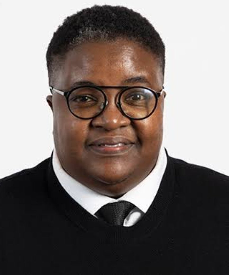 Msunu wakhe.. Please Re-tweet if you agree..

Cwecwe Macg Omotoso Nathan Erasmus
