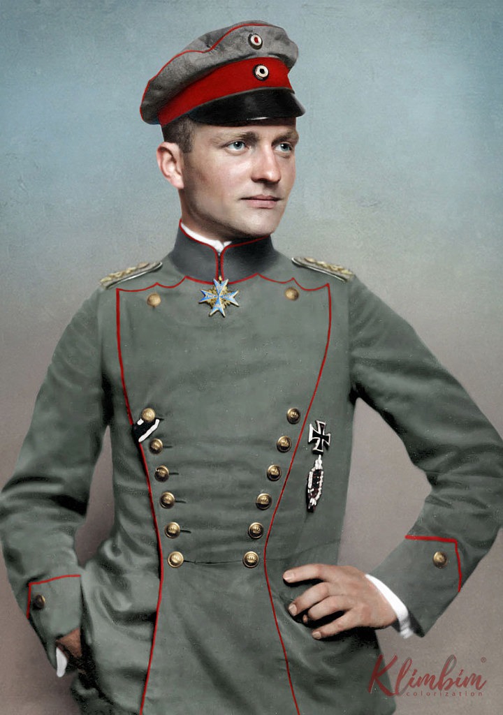 DanielOrtegaRIP's tweet photo. Tal día como...
Un 2 de Mayo, pero de 1892, nacía en Breslau el as de ases de la Gran Guerra.
Hablamos de Manfred Albrecht Freiherr von Richthofen, con 80 victorias aéreas acreditadas durante su participación en la 1ª Guerra Mundial.

@Heroesdeguerra 
#Historia #Richthofen https://t.co/RMZxcVJrTa