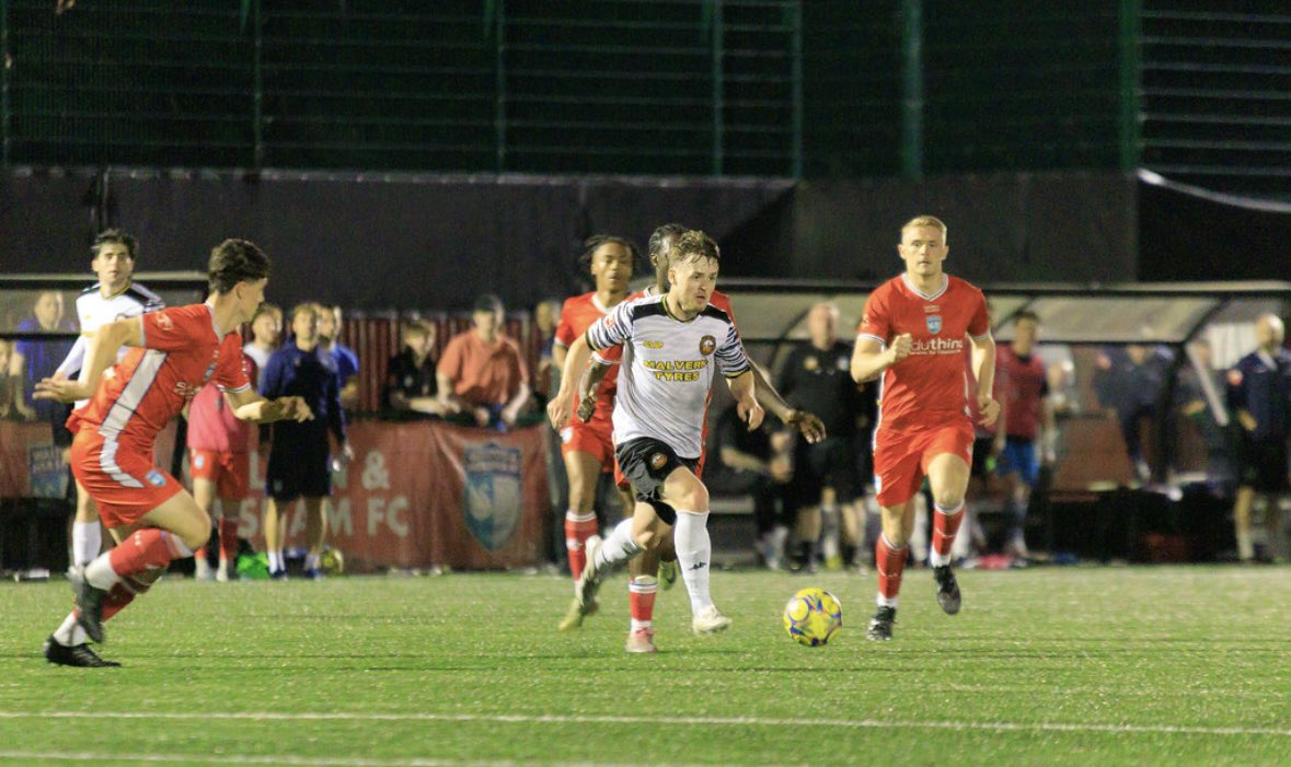 HP 🏴󠁧󠁢󠁷󠁬󠁳󠁿 🪄 
<a href="/PinchardHarry/">Harry Pinchard</a> 

<a href="/Jayballs316/">Jamiebrain_photography</a> photo credit