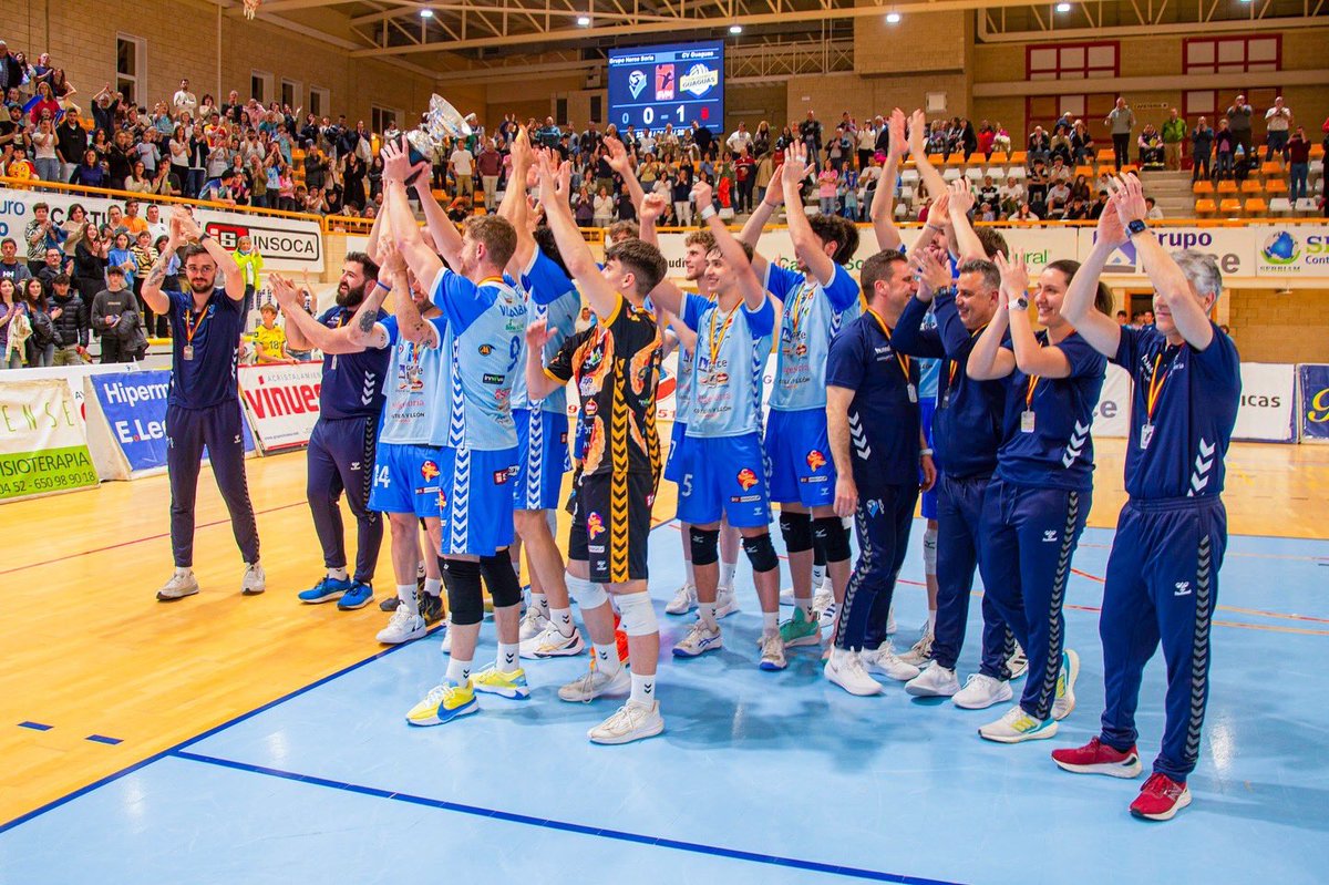 🥈🩵 SUBCAMPEONES DE LIGA 🩵🥈

¡Gracias de corazón a nuestros patrocinadores y a nuestra afición celeste por estar siempre ahí, partido a partido, punto a punto! Esta temporada ha sido inolvidable.

Volveremos más fuertes, más unidos… ¡y con la mirada puesta en lo más alto! 💪