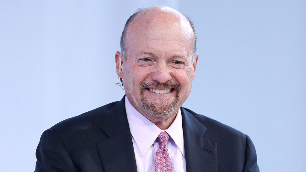 BREAKING: Jim Cramer predicts that there will not be a recession.
