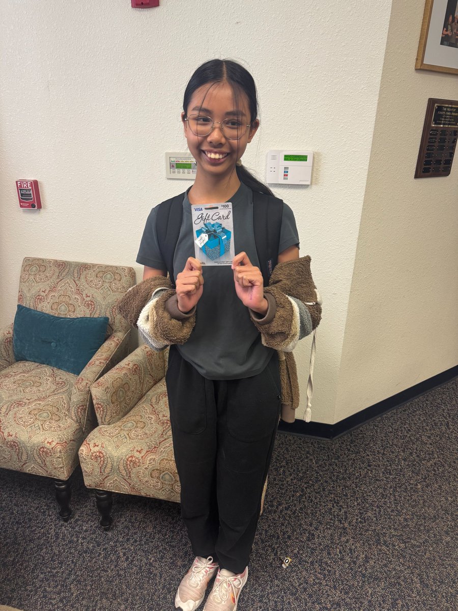 We just have to brag on one of our amazing students — Pimchaya! 📷 She was our big winner in the Heritage IXL Math Challenge, and I couldn’t be more excited to celebrate her hard work and dedication!