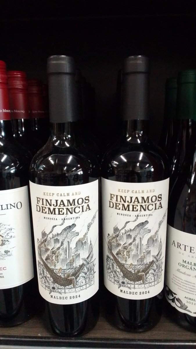 Pablo_Storoni's tweet photo. Los vinos de ahora y sus nombres son las gaseosas de fines de los noventa/ principios del dos mil https://t.co/Xfkh06Y17V