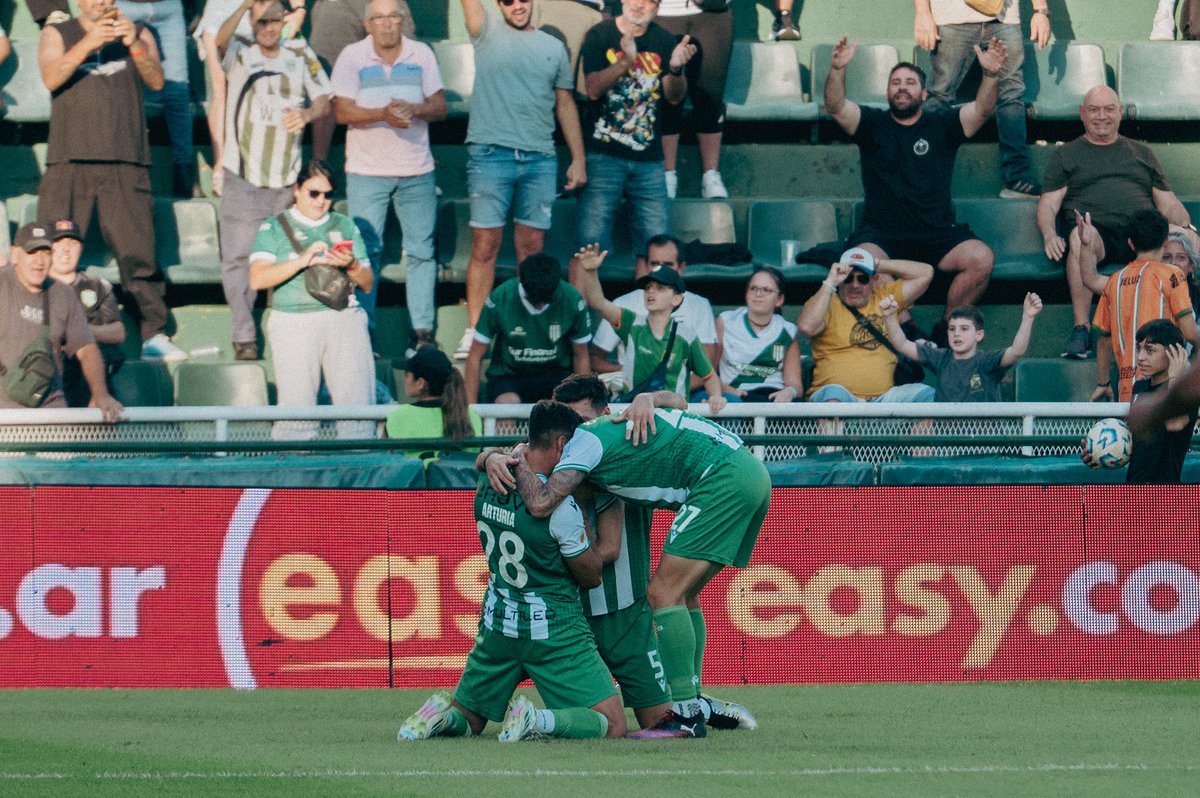 CAB_oficial's tweet photo. ¡𝐅𝐈𝐍𝐀𝐀𝐀𝐀𝐀𝐀𝐋 𝐘 𝐆𝐀𝐍𝐎́ 𝐄𝐋 𝐓𝐀𝐋𝐀𝐃𝐑𝐎𝐎𝐎𝐎𝐎𝐎𝐎𝐎! ¡𝐕𝐀𝐀𝐀𝐀𝐌𝐎𝐒 𝐂𝐀𝐑𝐀𝐉𝐎𝐎𝐎! 🇳🇬🇳🇬🇳🇬🇳🇬🇳🇬

#Banfield 3-1 Central Córdoba https://t.co/Vbe5FjKsmx
