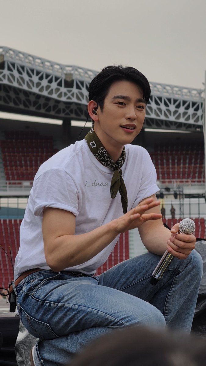 if i had the opportunity to take a photo like this i’d never ask for anything ever again