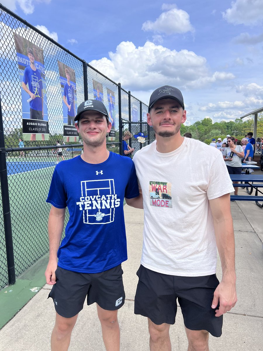 auggieGK's tweet photo. Just met Roman at my tennis match. Stayed cool and collected. He said he was a big fan of me. #noglaze https://t.co/WkOxmJAS2G