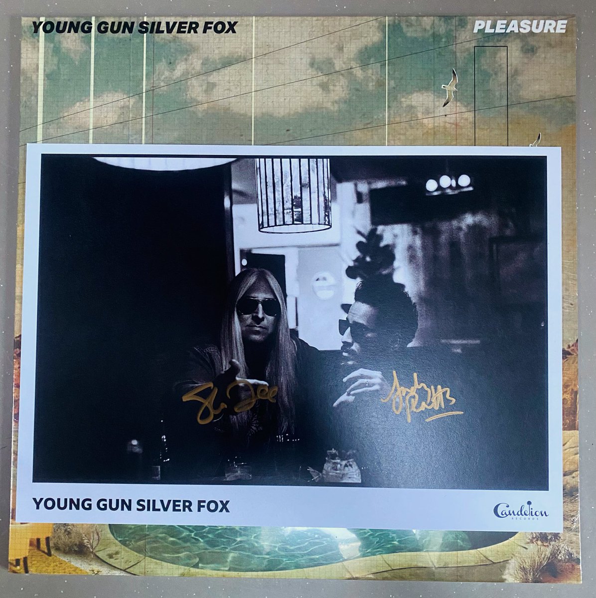 New Young Gun Silver Fox, plus signed print for getting in early. Perfect bank holiday soundtrack and just in time for their Manchester gig!