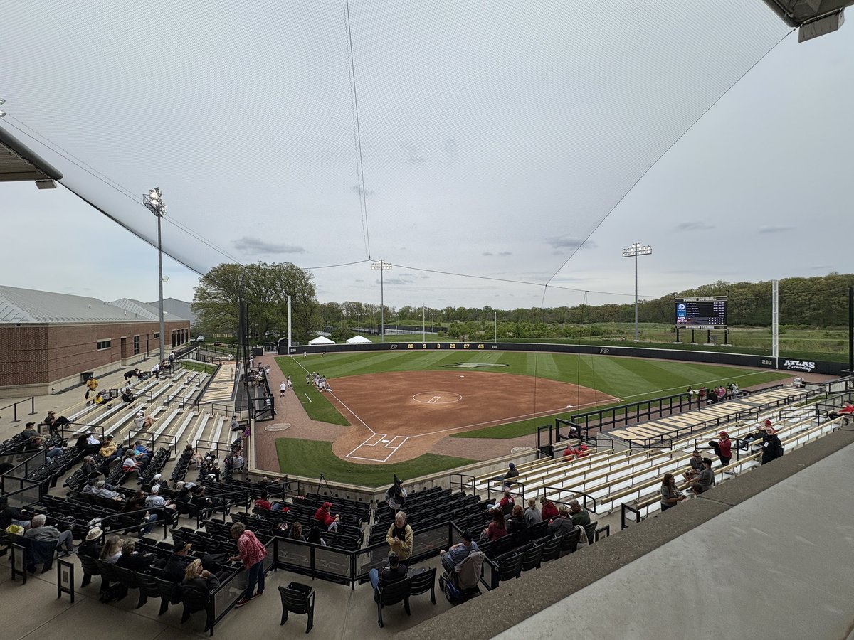 Zach Browning (@zachbrowning17) on Twitter photo Another chapter in the Indiana-Purdue rivalry is written this weekend on the softball diamond.
Join me and <a href="/Noah_Gerk/">Noah Gerkey</a> for <a href="/WIUXSPORTS/">WIUX Sports</a> for a 5:00pm first pitch.
Tune in here: iusportsmedia.mixlr.com/events/4250056 #iusoftball Another chapter in the Indiana-Purdue rivalry is written this weekend on the softball diamond.
Join me and <a href="/Noah_Gerk/">Noah Gerkey</a> for <a href="/WIUXSPORTS/">WIUX Sports</a> for a 5:00pm first pitch.
Tune in here: iusportsmedia.mixlr.com/events/4250056 #iusoftball