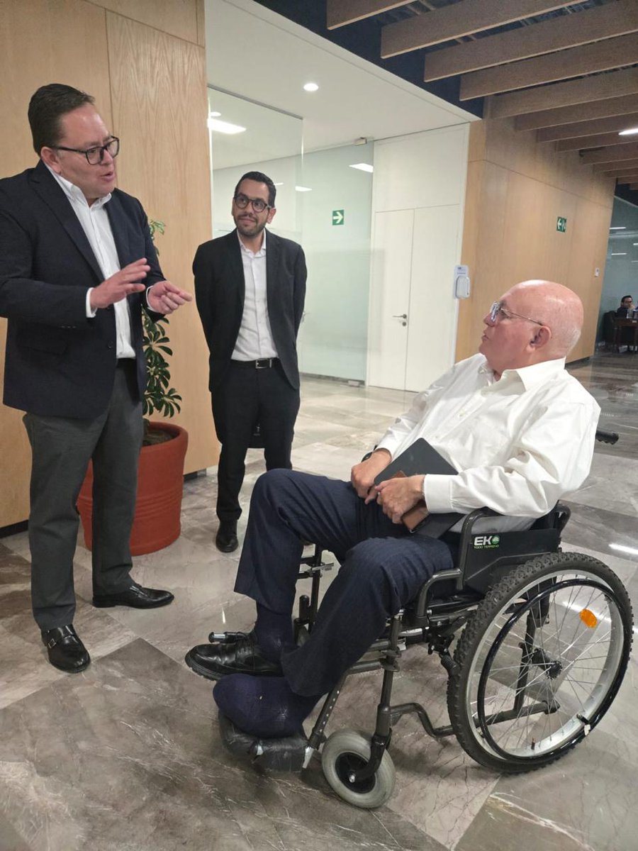 asegto's tweet image. 👥Acudimos a la @ASF_Mexico 🇲🇽
Agradecemos la cálida recepción 🤝 y el valioso intercambio de experiencias 📚
Y al Auditor Superior por tomarse el tiempo de recibirnos 🙌