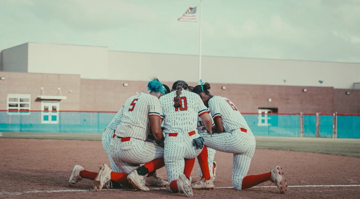 Second Round of Playoffs tonight against Kingwood 
📍Sterling 
⏰ 6:30 
Winner takes it all