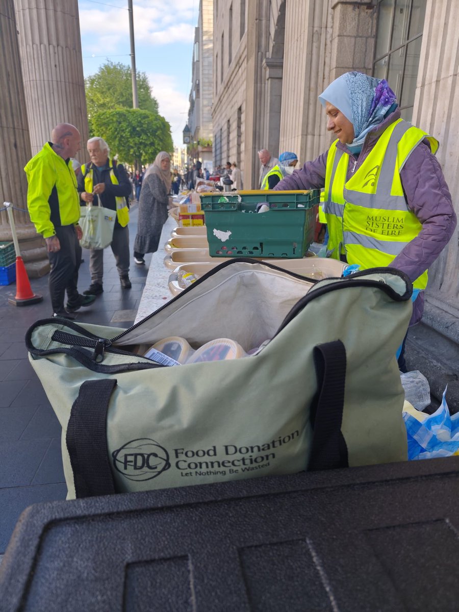 Tonight was one of those nights where we were left speechless. Six 6-foot tables that were filled with food were emptied after 45 minutes.  We handed out 260 meals and still had around fifty people without food. This is the second week that this has happened and we don’t
