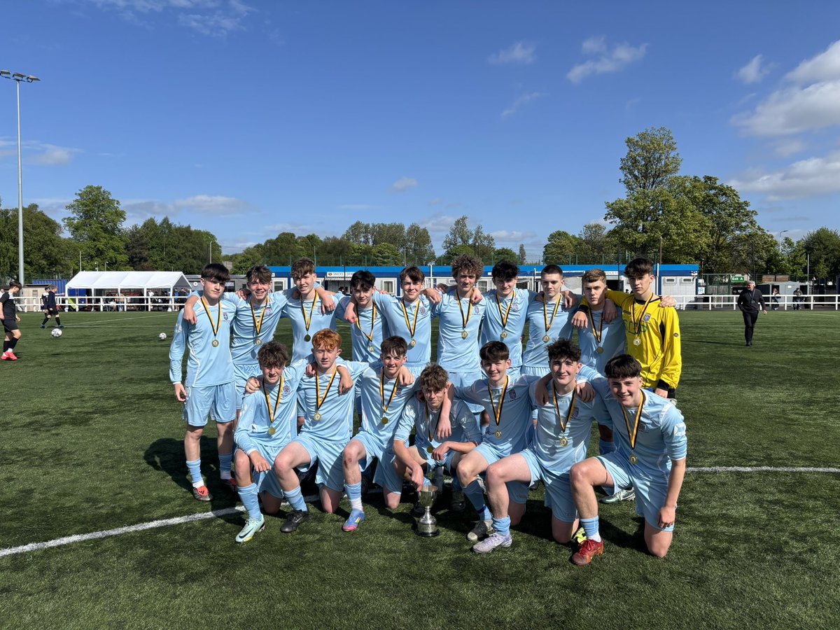 St Ninian's Football (@snhsfootball) on Twitter photo Congratulations to our <a href="/stninianshigh/">Saint Ninian's</a> S4 team who beat Renfrew High tonight to win the St Mirren Cup ๐๐ Congratulations to our <a href="/stninianshigh/">Saint Ninian's</a> S4 team who beat Renfrew High tonight to win the St Mirren Cup ๐๐