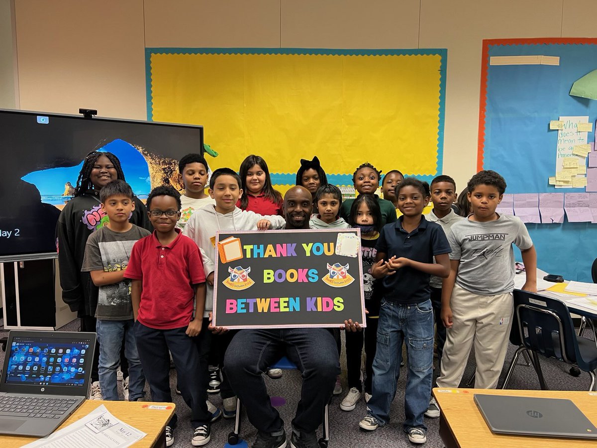 Hastings Football (@aliefhastingsfb) on Twitter photo Coach Carter and the students at <a href="/landis_es/">Landis Elementary</a> enjoying this Friday with awesome books.
#ITSFREE #Aliefproud #Bearcave Coach Carter and the students at <a href="/landis_es/">Landis Elementary</a> enjoying this Friday with awesome books.
#ITSFREE #Aliefproud #Bearcave