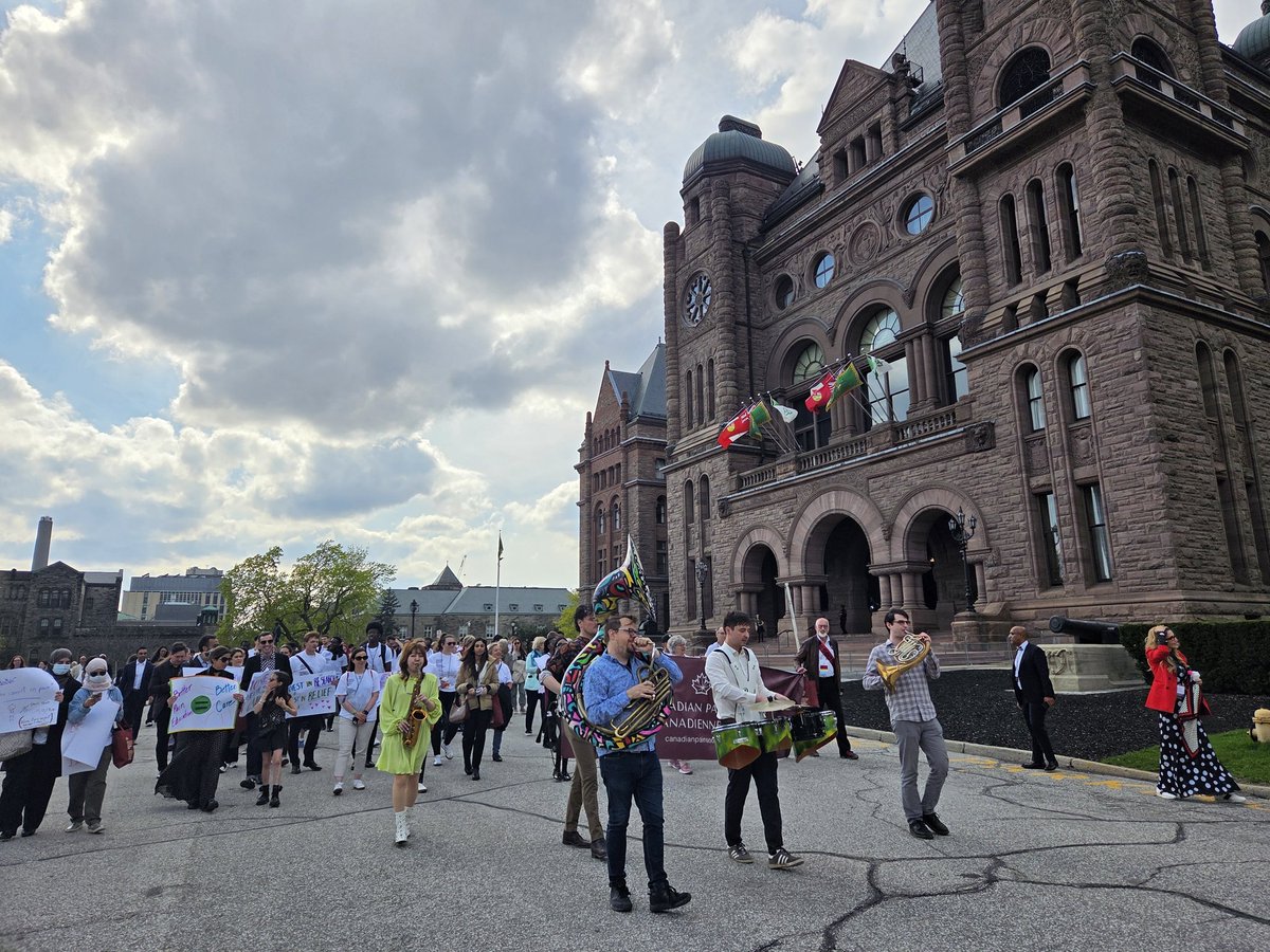 Tahir Janmohamed (@tahirjanmohamed) on Twitter photo <a href="/CanadianPain/">Canadian Pain Society</a> leading a parade outside of Queen's Park to bring awareness to the gaps in chronic pain care
#CanadianPain25 <a href="/CanadianPain/">Canadian Pain Society</a> leading a parade outside of Queen's Park to bring awareness to the gaps in chronic pain care
#CanadianPain25