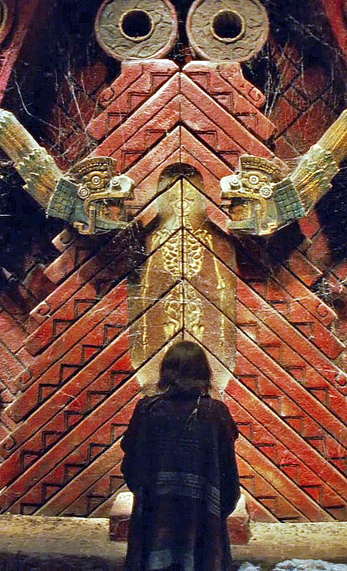 Barnett_College's tweet photo. #KotCS
And even though the key to opening it relied on paranormal or magical means, Spielberg insisted that it should be built for real, rather than having ILM's digital technicians do it. The device had a set of pendulums, counterweights and pneumatic pistons, and even 1/3 https://t.co/onYstxlFMK