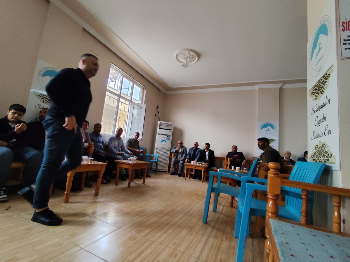 İlçe Başkanımız Aziz Demirdaş Yönetim Kurulu Üyeleri ile  birlikte,ilçemiz sakinlerinden Aba ailesine taziye ziyaretinde bulunmuştur.

Merhuma Cenab-ı Allah’tan rahmet, kederli ailesine ve yakınlarına başsağlığı dileriz.