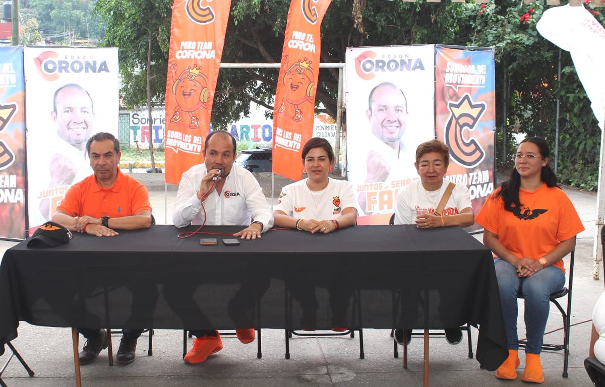 Edson Corona en la Colonia Tricentenario ✨✍🏻

Avance Informativo...