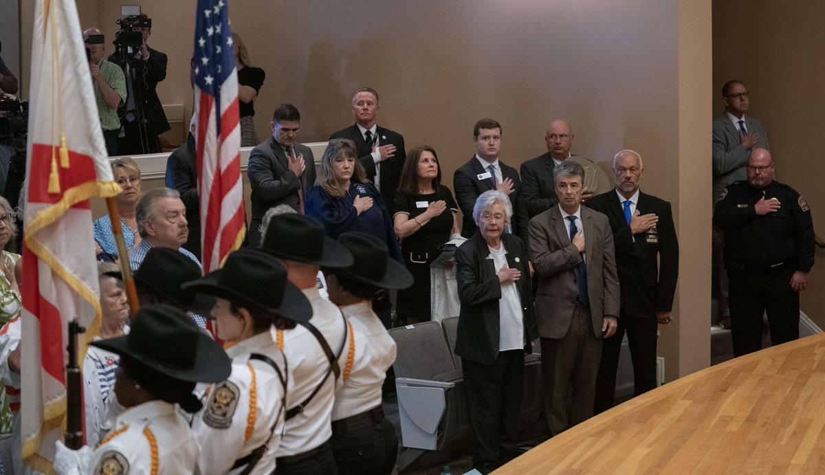 Governor Kay Ivey tweet media