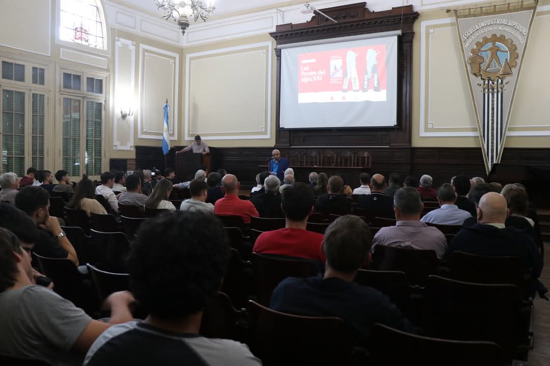monapybsas's tweet photo. 📍 Monapy Buenos Aires presente en el conversatorio "Las PyMEs del siglo XXI" en la @unlitoral. Se debatió sobre el rol de las PyMEs, la IA y el emprendedurismo. 📘 Además, se presentó el libro "Un empresario Pyme en el desarrollo de la Argentina" de Antonio Boustani.
#MonapyBsAs https://t.co/5xoNBrWiOJ