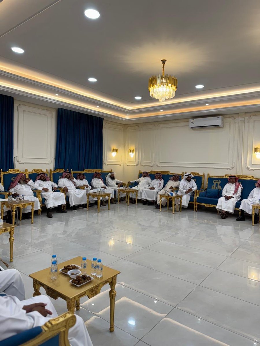 alshaafin's tweet photo. ملتقى العبادين السنوي بضيافة  
أبناء/ عيد بن صنهات الشعيفاني 

لهذا اليوم الجمعة تاريخ 4 / 11 / 1446هـ 
في قاعة مجالس الضيافة بقصر ابن عقيل . https://t.co/DyvcoMvKlD