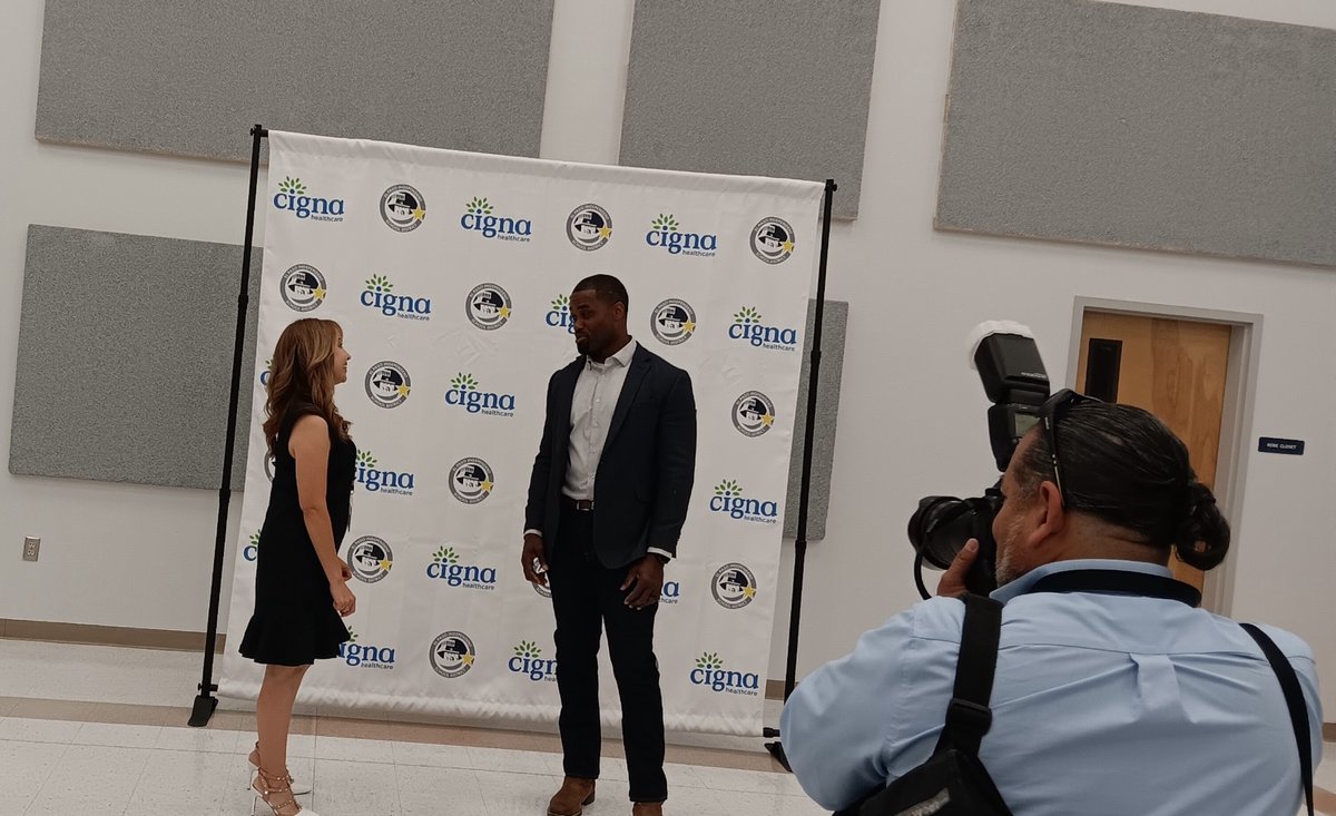 Former NFL Player Edgar Jones delivered an inspiring message of leadership, resilience, and purpose to our varsity and flag football teams, inspiring our student-athletes to lead both on and off the field. Thank you, <a href="/Cigna/">Cigna Healthcare</a>, for making this experience possible!  #ItStartsWithUs